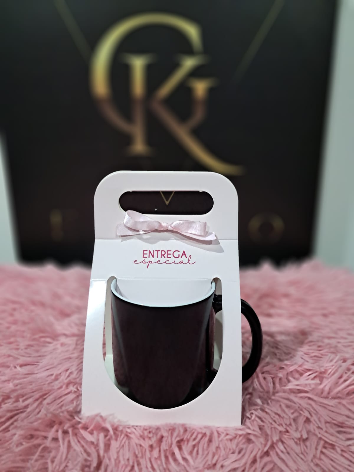 Taza con empaque para entrega especial